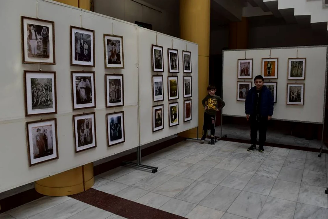 Expoziţie cu fotografii vechi de peste un secol la Vâlcea - „Dianu tărâm de poveste Oameni care au fost” Foto FB Ion Cârstea