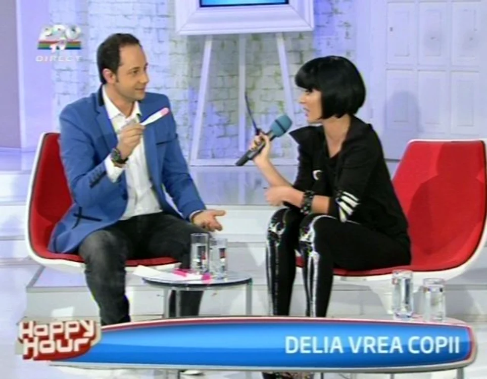 Delia a primit un test de sarcină de la Măruţă (Foto: captură video Pro TV)