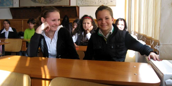 Elevii de la Colegiul Tehnic Nr. 2 au căldură în clase, pentru că unitatea a pus pe primul loc facturile la gaze