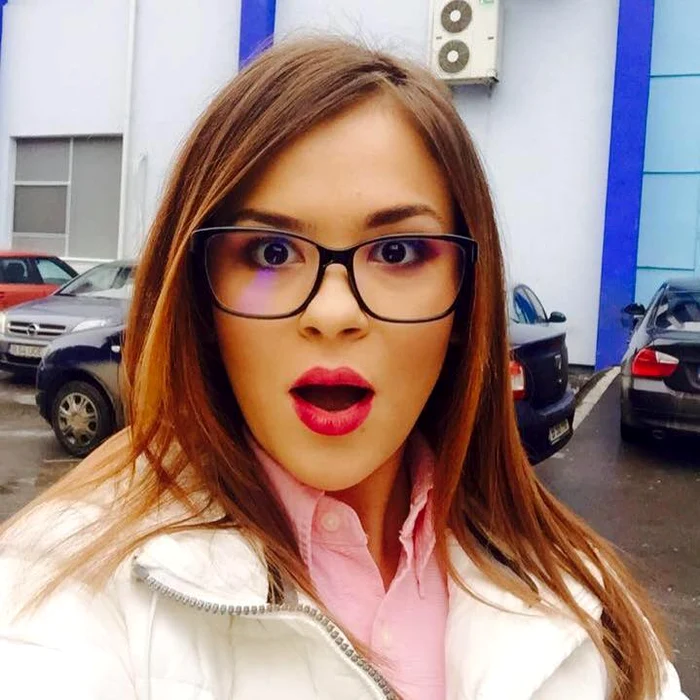 Beatrice Zimţa prezintă rubrica "Horoscop" la "Star News" de la Antena Starsfoto: arhiva personală
