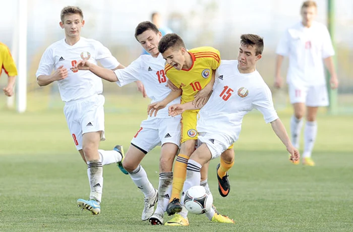 Căpitanul echipei, Ianis Hagi, nu a fost titular decât în ultimul meci, cel care nu mai contaFoto: Mediafax