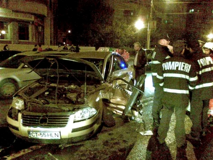 Accident pe Bulevardul Alexandru Lăpuşneanu