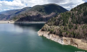 Lacul Gura Apelor Retezat Foto Daniel Guță  (40) JPG