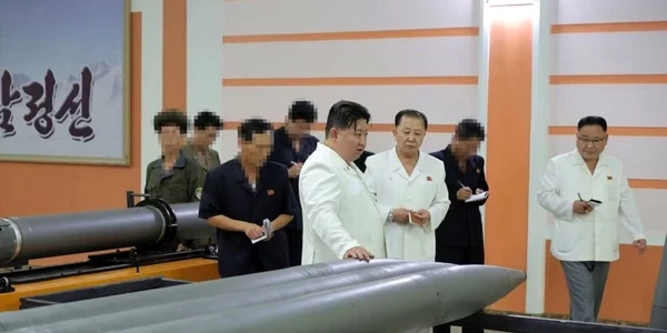 Kim jong un exercitiu rachete Twitter jpg