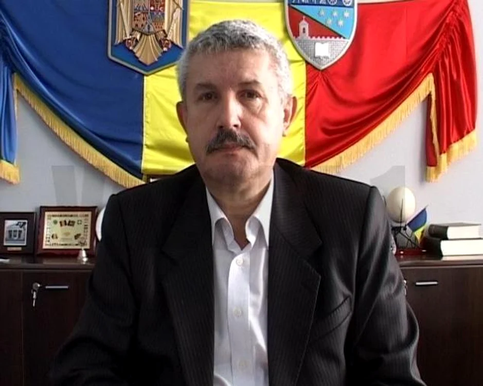 
    Emilian Frâncu a fost acuzat de luare de mită  