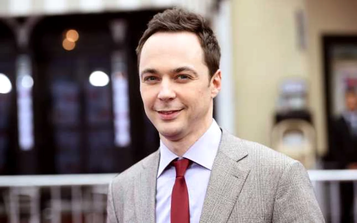 Jim Parsons îl interpretează pe Sheldon Cooper în serialul „The Big Bang Theory“ FOTO Getty Images