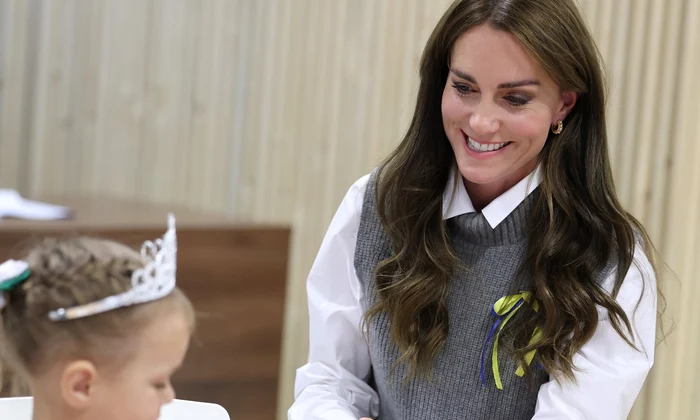 Kate Middleton surprinde cu alegerea vestimentara (3) jpg
