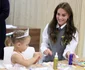 Kate Middleton surprinde cu alegerea vestimentară