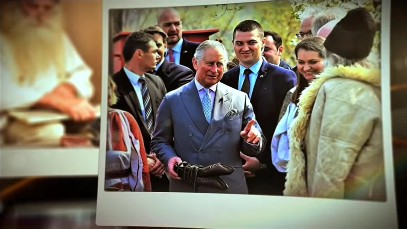 Opincarul Alexandru Ilinca alături de prinţul Charles al Marii Britanii Foto captură video