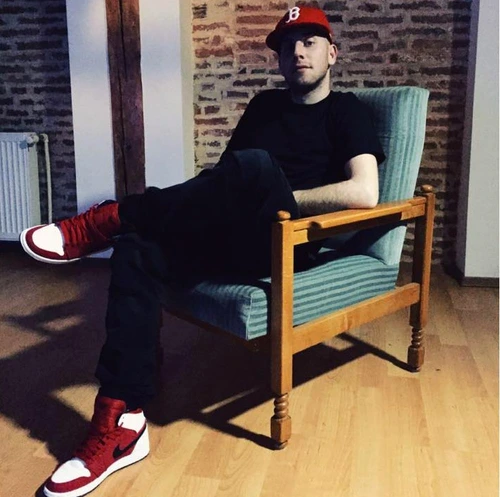 1 68569 original jpg jpeg