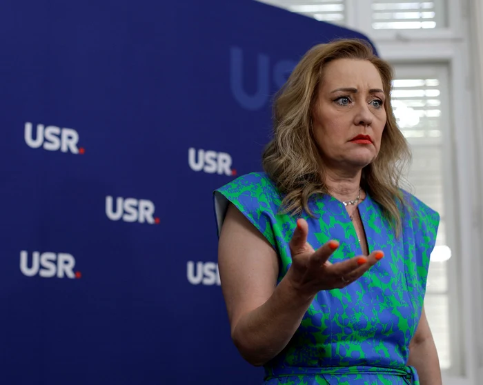 Elena Lasconi la o conferință. FOTO: Inquam Photos / Octav Ganea