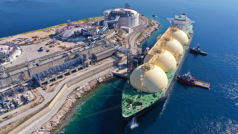 Explozie de prețuri la gaze: TTF urcă cu 40% și amenință industria, sectorul energetic, avertizează expertul Dumitru Chisăliță