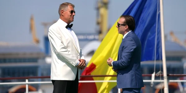 Klaus Iohannis si Florin Citu la Ziua Marinei. FOTO Administraţia Prezidenţială
