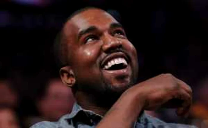 Kanye West şi-a plictisit spectatorii cu un discurs despre modă ţinut în timpul unui recital din Londra FOTO Reuters