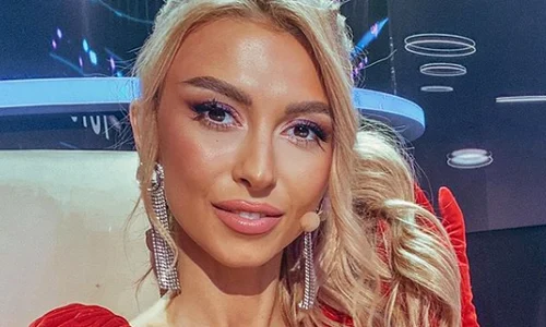 andreea balan 0 png