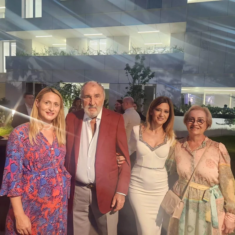Camelia Potec (41 de ani) se bucură din plin de ultimul trimestru al celei de-a doua sarcini