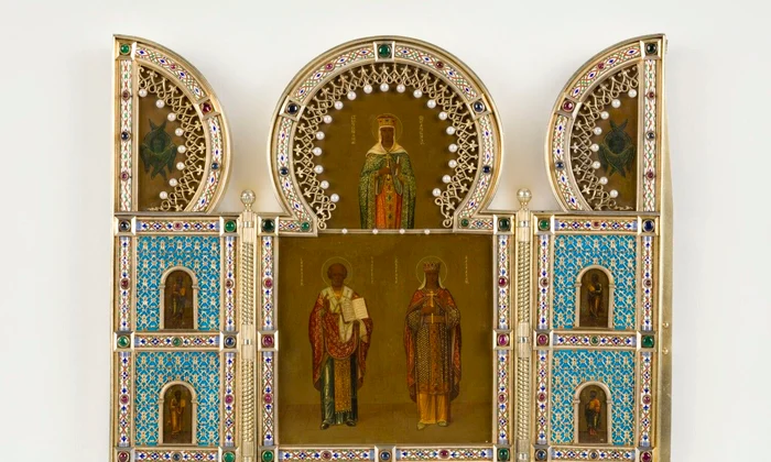 O icoană realizată de Casa Faberge pentru țarul Nicolae al II-lea, donată Muzeului Luvru (© Musée du Louvre)