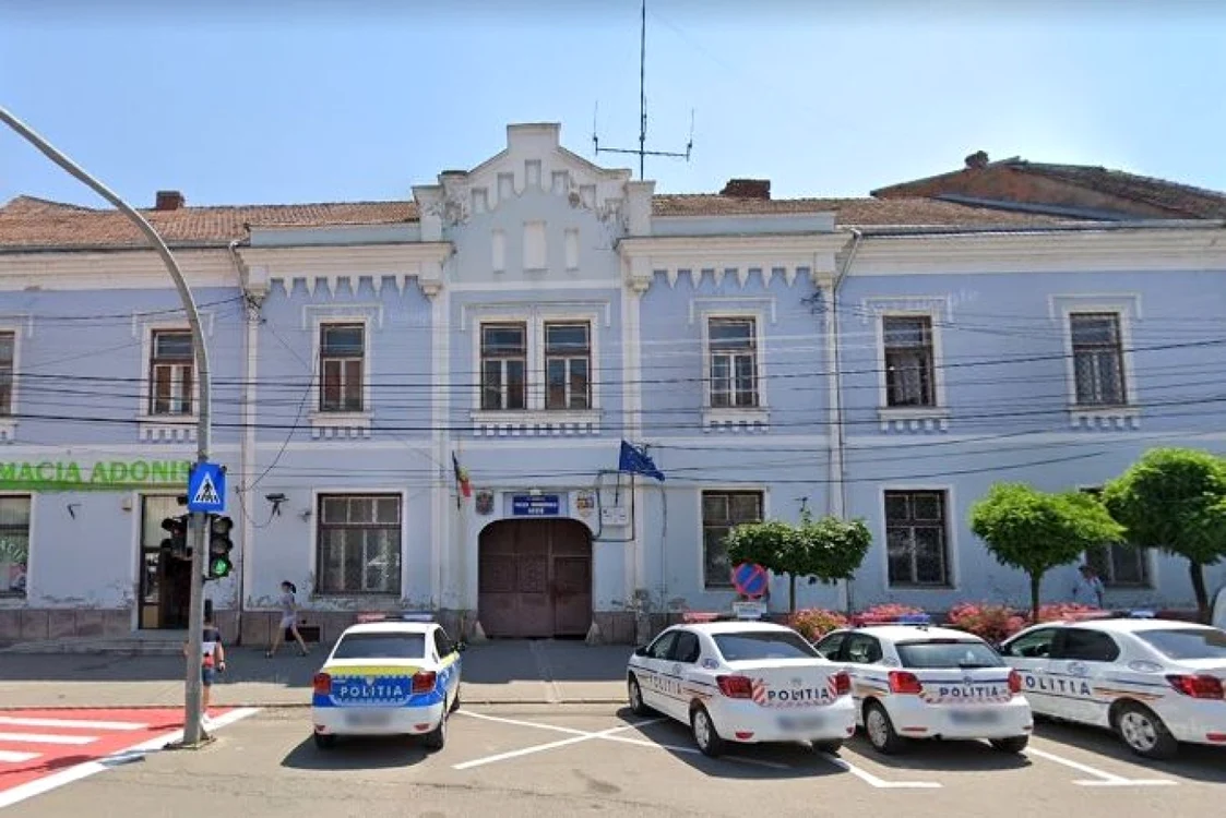 Comisarul şef lucra în perioada săvârşirii faptelor la Poliţia municipiului Aiud