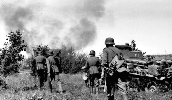 Calendar 22 iunie: 1941   A început Operațiunea Barbarossa: Germania nazistă și aliații săi au atacat Uniunea Sovietică jpeg