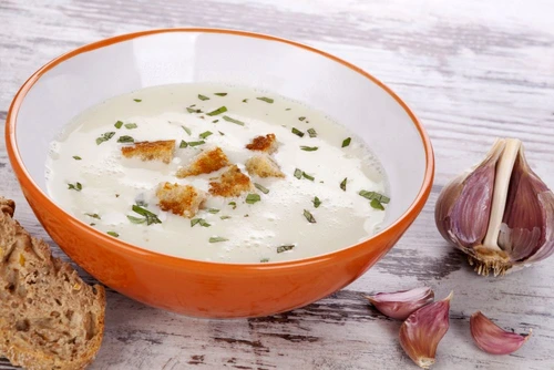 supa crema usturoi shutterstock 166904009 jpeg