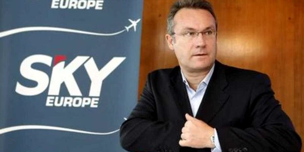 Sky Europe anulează toate zborurile