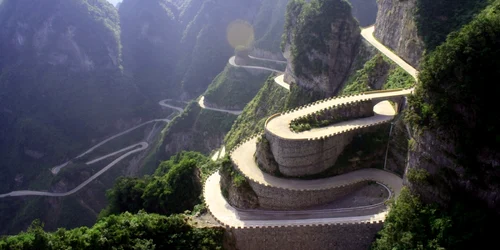 drumul tianmen din china foto thousandwonders.net