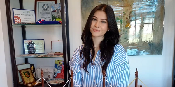 Dominique 1 jpg