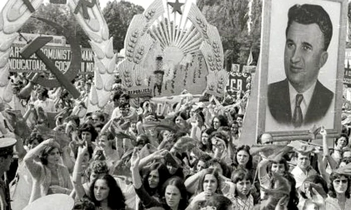 Imaginea intelectualului în regimul Ceauşescu jpeg