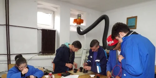 elevi colegiul tehnic decebal turnu severin FOTO Corina Macavei