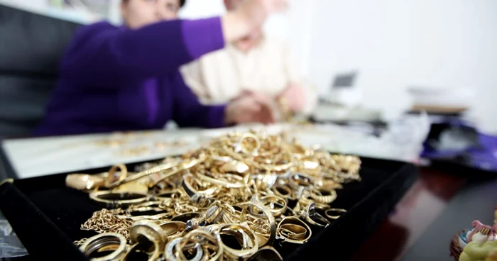 Bijuteriile vor fi valorificate prin magazinul Ministerului de Finanţe, foto: arhivă