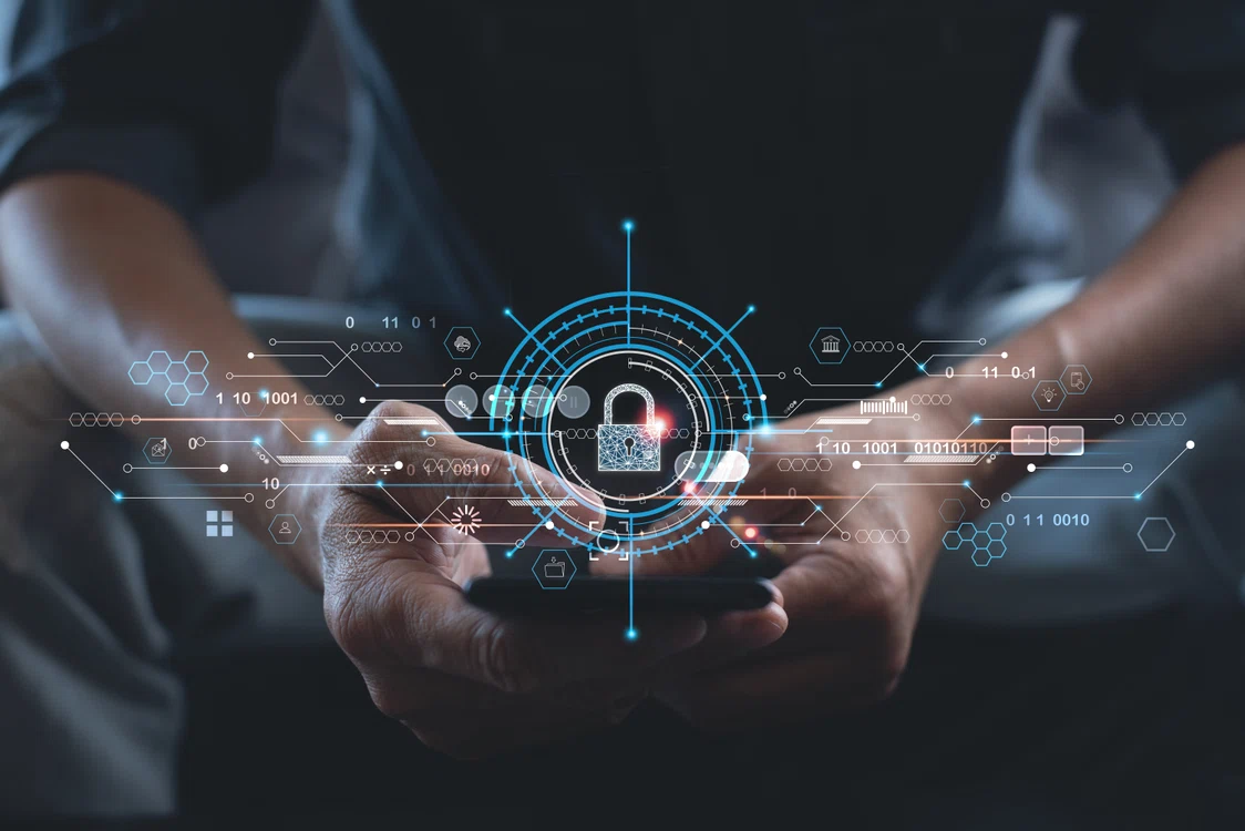 Datele personale ajunse în mediul online pot fi folosite de hackeri - Foto Shutterstock