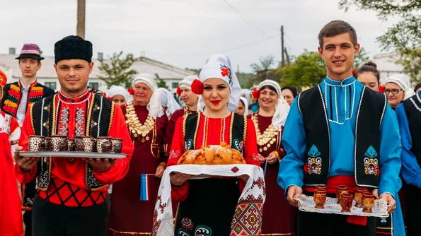 Istoria poporului găgăuz: Turcii creștini din Basarabia  jpeg