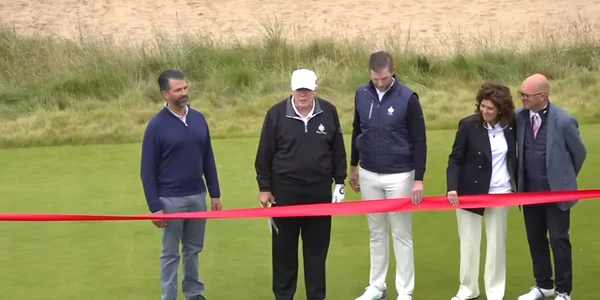 donald trump teren golf scoţia captura video png