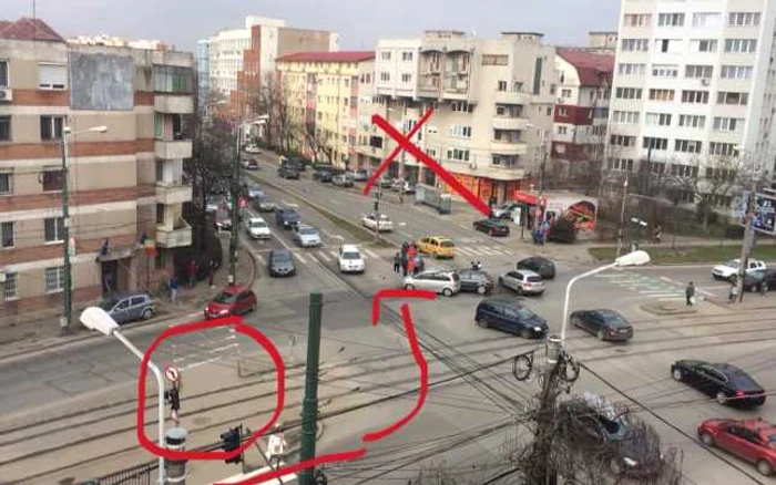 S-au schimbar regulile de circulaţie în intersecţia Rebreanu-Martirilor FOTO Miruna Vasi