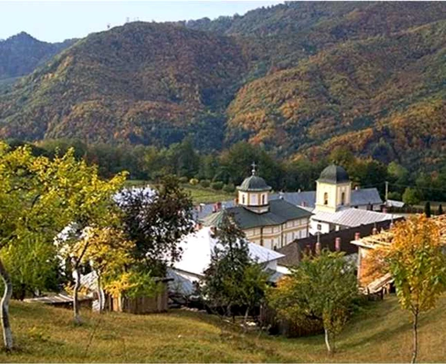 manastirea frasinei