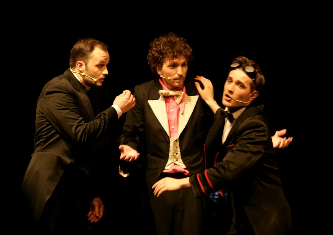 Scenă din spectacolul „Actorchestra“. Foto: Daniel Radu
