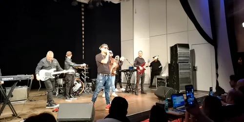 conect R in concert la slatina, pentru copiii romi mp4 thumbnail png