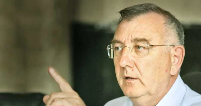 Andrei Chiliman a intrat în conflict cu preşedintele PNL în chestiunea candidaturilor la sectoarele Capitalei