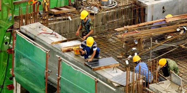 În iulie s-au eliberat 3.856 de autorizaţii pentru construirea de clădiri rezidenţiale