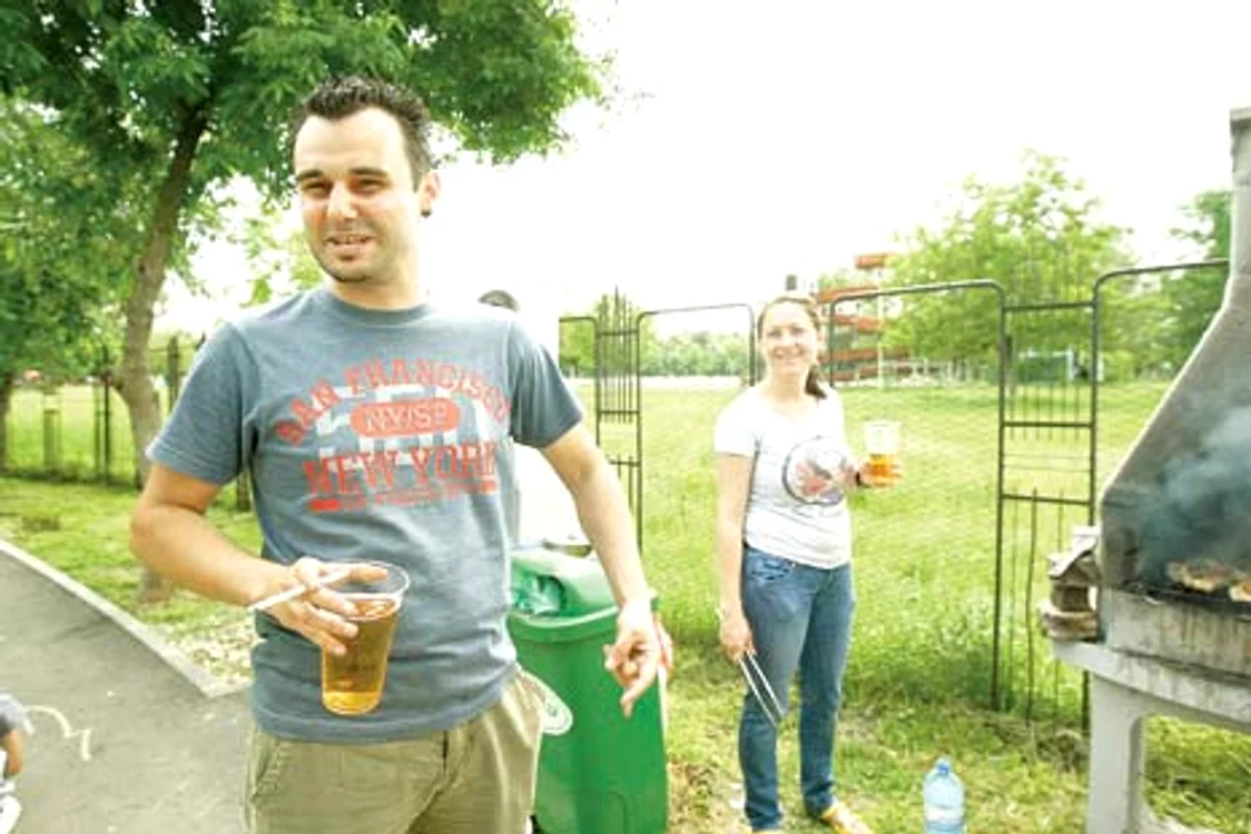 nunţă sigur pe el Alex
