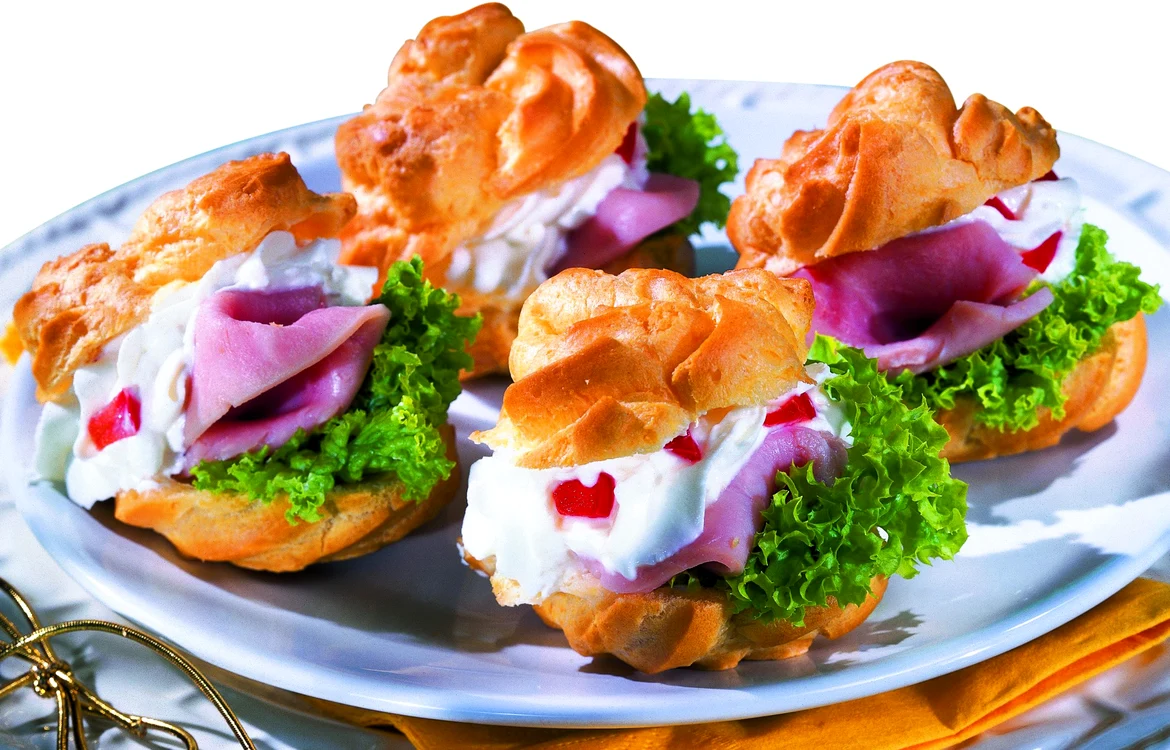 barcute cu sunca si branza jpeg