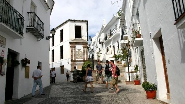 Frigiliana, cel mai frumos sat din Andalusia jpeg