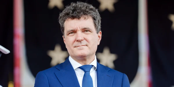 nicusor dan de ziua independentei png