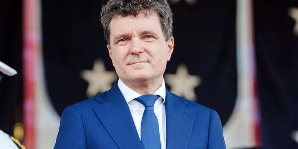 nicusor dan de ziua independentei png