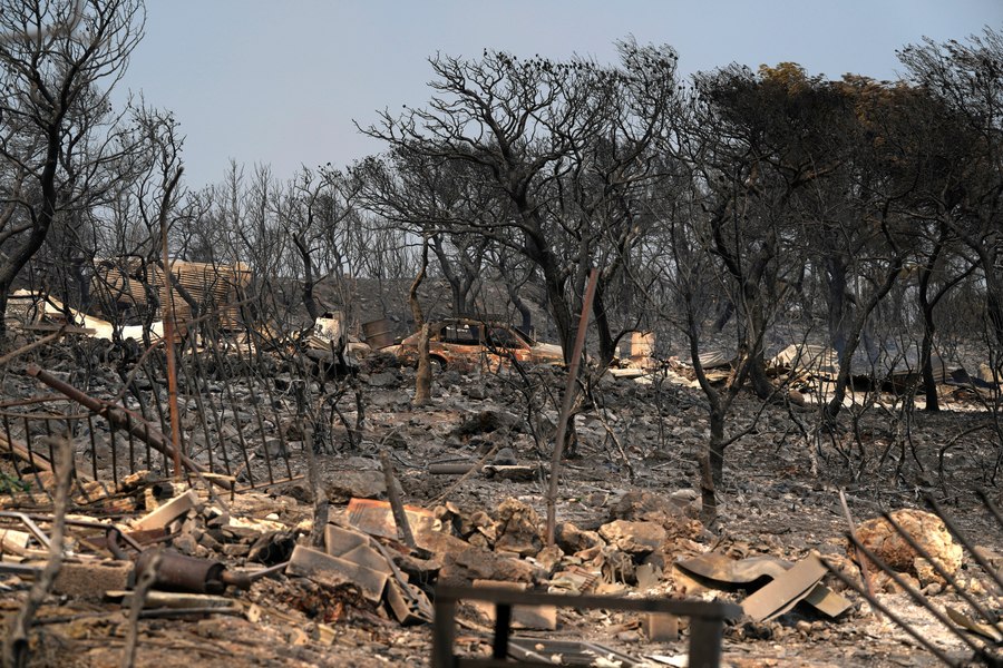 Incendiile de vegetaţie din Grecia s-au domolit după ce au făcut ravagii aproape două săptămâni
