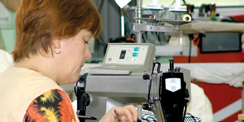 Firmele de confecţii au fost afectate puternic de recesiune