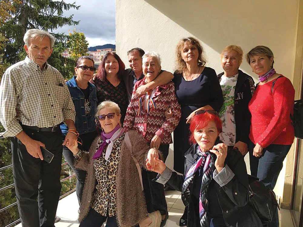 Bărbatul colindă  toată țara ca să-și  întâlnească fanii