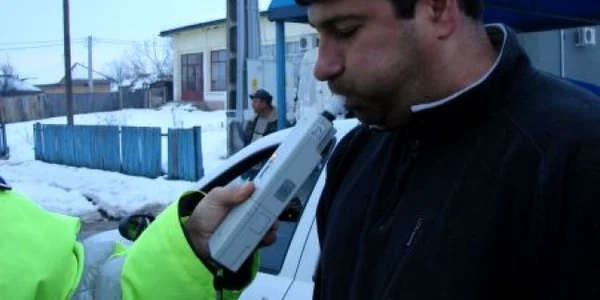 Peste 360 de autovehicule au fost controlate de oamenii legii