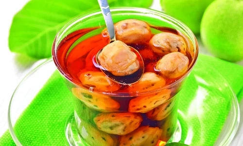 dulceata de nuci verzi jpeg
