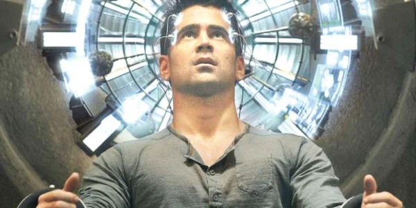 Colin Farrell, în rolul unui spion, în filmul „Total Recall“